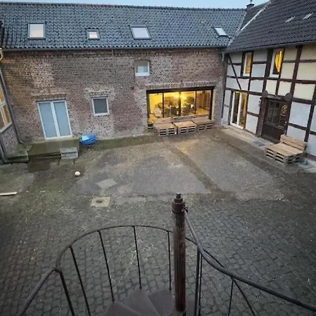 Apartamento Monteurzimmer Auf Historischem Vierkanthof M Zulpich