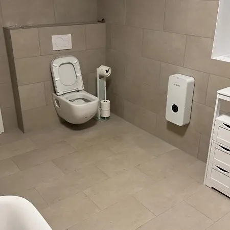 Monteurzimmer Auf Historischem Vierkanthof M شقة