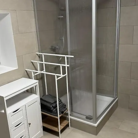 Monteurzimmer Auf Historischem Vierkanthof M *