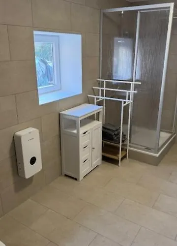 شقة Monteurzimmer Auf Historischem Vierkanthof M زولبيتش